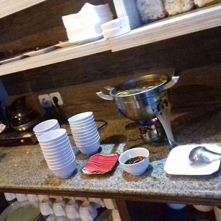 City Hotel Mataram Luaran gambar