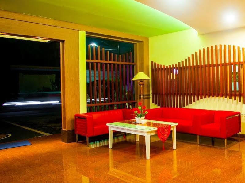 City Hotel Mataram Luaran gambar
