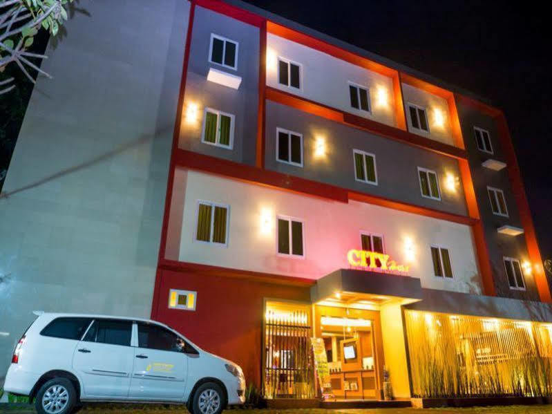 City Hotel Mataram Luaran gambar