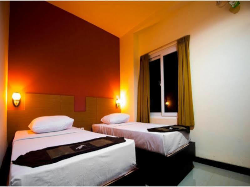City Hotel Mataram Luaran gambar